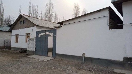 Уй сотилади 8 сотик