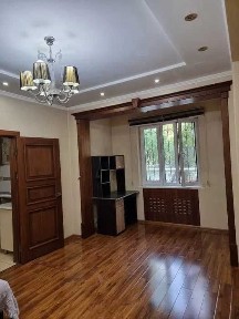 СРОЧНО ! Продается квартира в Яшнабаде 2/1/5 ( 46 кв/м ) Авиасозлар 4