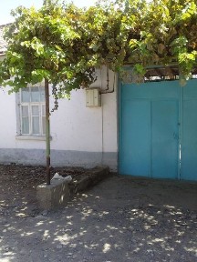 Jomboy tumani 10,2 sotix hovli sotiladi