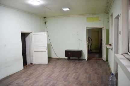 Горбольница 2,8-соток срочно продаётся дом.