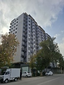 Samarqand shahar Gagarin ko‘chasi ko'p qavatli uy sotiladi