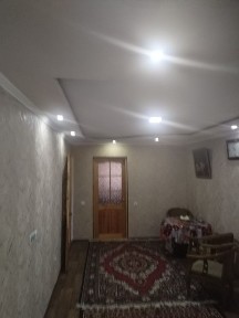 Алмалык продажа квартира 2 этаж 2 комнатная
