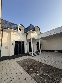 Hovli uy sotiladi 2 qavatli Kuif unversiteti orqasida boy mahalla