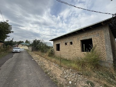 Dacha sotiladi 10 sutix