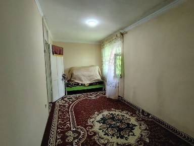 Kvartira sotiladi 2 xona