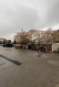 Продаётся 40соток в долг дороги.
