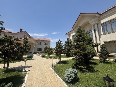 Продаётся Роскошный Дом, Бодомзор.