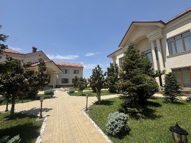 Продаётся Роскошный Дом, Бодомзор.