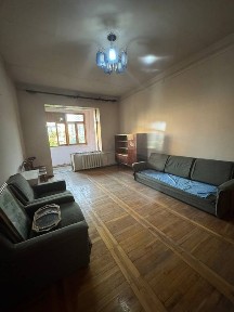 Квартира продается 1в2/4/4 на Гидромицентре