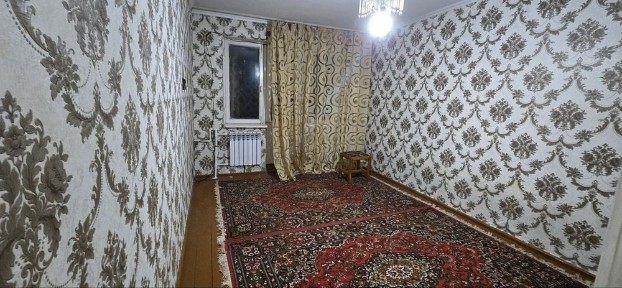Чирчик шахар Октябр ривож 1-хонали 4-этаж Квартира ижарага берилади