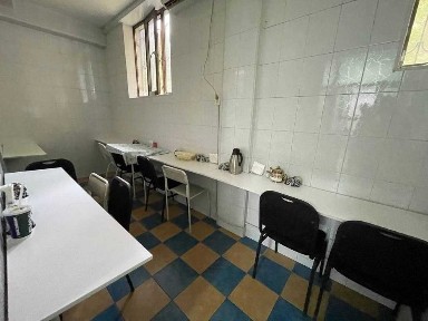 Сдам помещение 586м2 1-й этаж, ВДОЛЬ ДОРОГИ на улице Шота Руставели RR