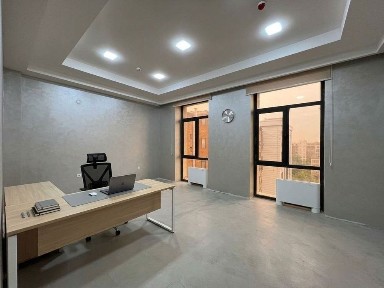 Продажа этажа в бизнес-центре, 560 м2, ул. Бобура