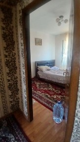 3 xonali Kvartira ijaraga beriladi toza g'ishtli uy, barcha jihoz bor