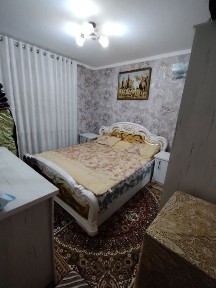Assalomu alaykum shirin pasolkasidan kvartira sotiladi 1 chi etaj