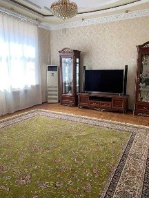 Аренда Дома около парка Бобура