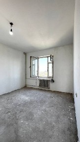 Продаётся 4-комнатная квартира на Дружбе Народов