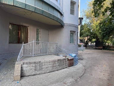 Нежилое 51 кв. м без ремонт 2-квартал ор: Шохсарой / корзинка