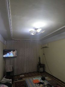 Qarshi shahrining qoq markazida 2 xonali uy! SOTILADI!