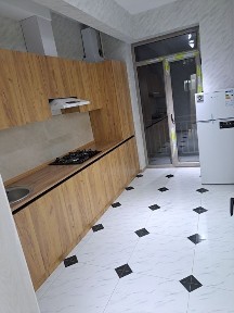 Srochna sotiladi Mirzo Ulugbek 4xona 87 kv 3-etaj