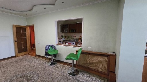 Катта Дархан 4/4/4 кирпич 77 серия 100 кв. м. Среднее состояни