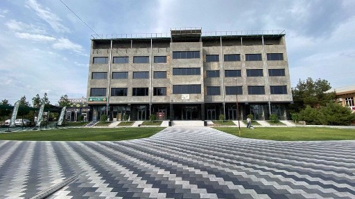 Сдам здание под клинику 65 комнат на Юнусабадском районе, Сампи RR