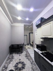 1 комнатная люкс квартира на 3 этаже в Самарканде.