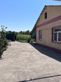 Продается земельный участок с домом! Юкоричирчикский р-н, Ахмад Яссавий!