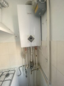 Kvartira sotiladi 2 xonali 1 qavat remonti