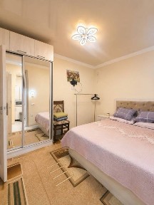 Срочно продается 3в4 ком квартира на 1 этаже кирпич Актепа ул Гульхани