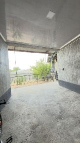 Hovli Sotiladi Xoji Ota Mahallasi Uch Qahramondan 6km