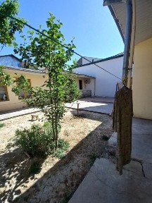 Bodomzorda 4.2-sotokli Uchaska Sotiladi Fasadi:21-metr 9-honalik