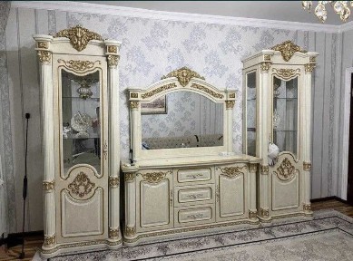 Sebzor da 3 xona juda qulay narxda sotiladi remont yaxshi!