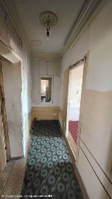 Kora kamish tansikboevda 2/5/5 balkon 2x6 srochna sotiladi