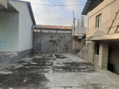 2 qavatli Uy biznes uchun qulay ijaraga beriladi.