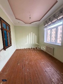 BUXORO, 5-MIKRORAYONDA ARZON NARXDA 2 xonali kvartira sotiladi. №798