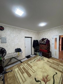 Срочно Новостройка Бектемирский район водник 3 комната 1 этаж