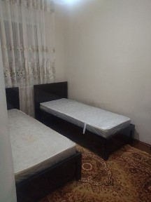Срочна 6/4да 3 хонали уй сотилади !