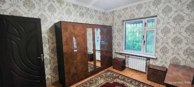 Ц квартал Чиланзар театр оперетты метро Мирзо Улугбек 99 кв. м 3\2\5