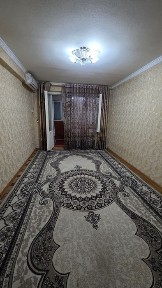 Navoiy shahar Amfiteatr yonidagi tryoxlesnik dom