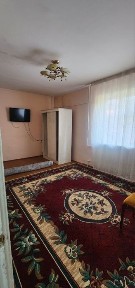 Dobrobod bir xona ikkinchi etaj oilaga yoki okuratniy odamlaga berd