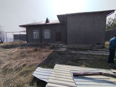 Продается участок 8 соток. Паркент, махаля Сурхи, улица Ойдин
