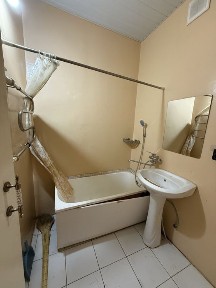 Продается квартира Юнусабад-7 2 комнатная