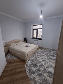 2 xonali uy ijaraga beriladi. Shakar qishloq masjid va 42 maktab oldi