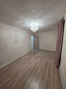 Срочно здаеться в Аренду 1-ком квартира городе Чирчике районе Октьябрь
