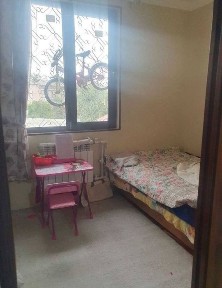 Продаётся Мирабад 3/4/4 ремонт средний с мебелью техникой !