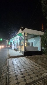 yo‘l yuzida joylashgan astanovka sotiladi