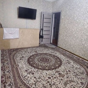 Мирзо Улугбекский район ор Паркетский рынок 2х ком 50м2 среднйи ремонт