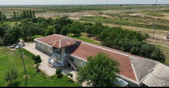 Продаеться дача.