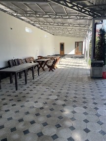 Oshxona kafe restaran arendaga yo'l yuzida trassada yuqorichirchiq