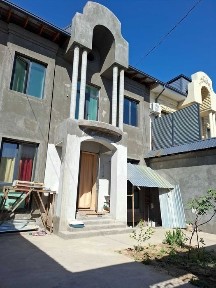 Сергели Кумарык махалла 2 сотих 3 кават 9 хонали уй сотаман